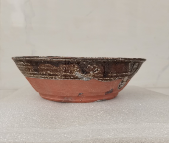 古玩陶瓷宣州窯醬釉直口缽拍賣,當前價格0元
