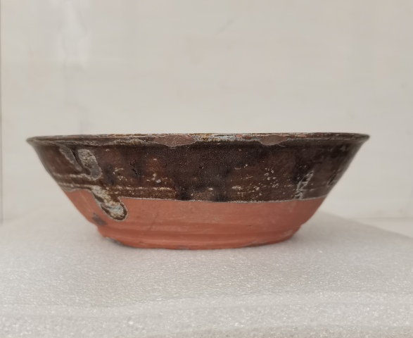 古玩陶瓷宣州窯醬釉直口缽拍賣,當前價格0元