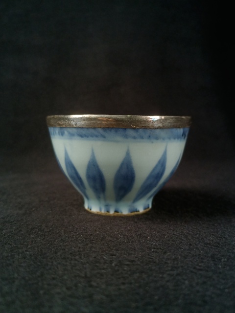 花卉紋青花杯拍賣，當(dāng)前價(jià)格1200元