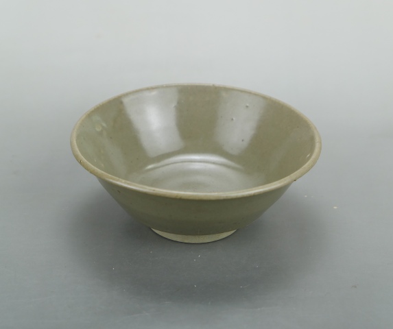 古玩陶瓷明代.龍泉窯青瓷唇口碗（1368年-1644年）拍賣，當前價格158元