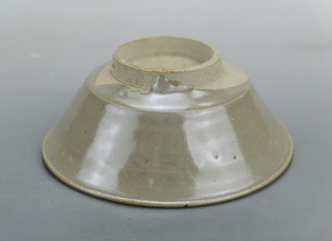 古玩陶瓷明代.龍泉窯青瓷唇口碗（1368年-1644年）拍賣，當前價格158元