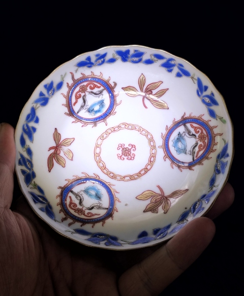 古玩陶瓷【蘇富比/崔凱精品】道光粉彩描金開光蘭花雙雀花口折腰盤拍賣,當前價格6800元