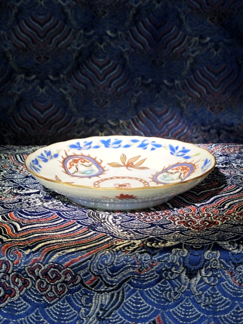 古玩陶瓷【蘇富比/崔凱精品】道光粉彩描金開光蘭花雙雀花口折腰盤拍賣,當前價格6800元
