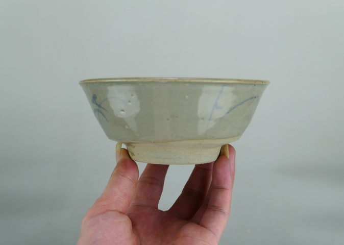 古玩陶瓷明代.龍泉青瓷青花花卉紋唇口碗(1368年-1644年)拍賣，當前價格720元