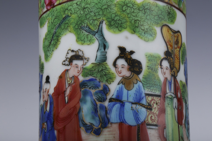古玩陶瓷清同治·廣彩人物故事紋筆筒拍賣,當前價格256元