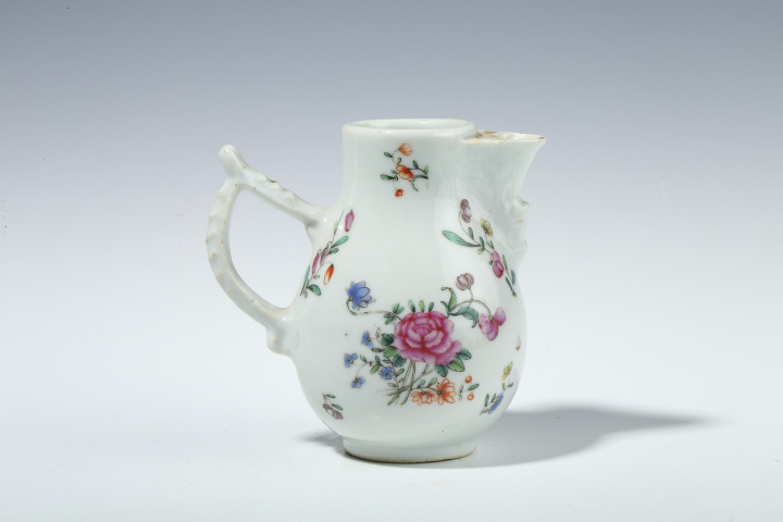 古玩陶瓷清乾隆·廣彩花卉紋奶壺拍賣，當(dāng)前價格1408元