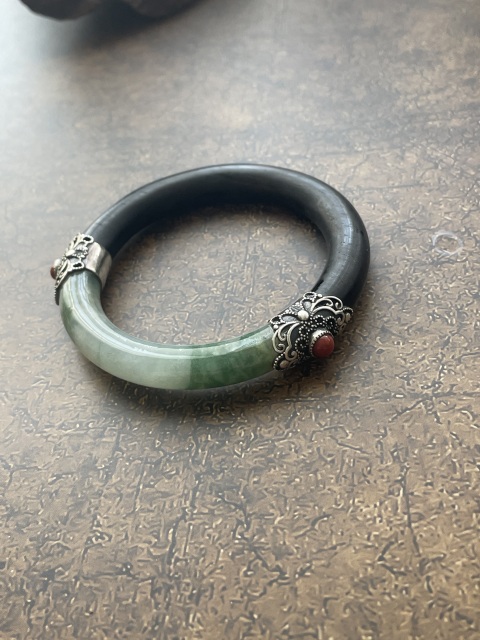 古玩玉器清代天然翡翠手鐲拍賣,當(dāng)前價(jià)格2850元