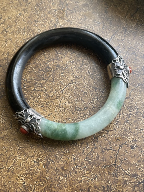 古玩玉器清代天然翡翠手鐲拍賣,當(dāng)前價(jià)格2850元