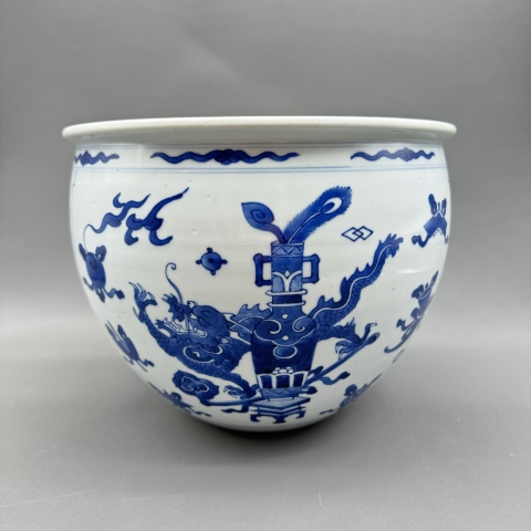 古玩陶瓷清康熙青花博古龍紋案缸拍賣，當前價格25899元
