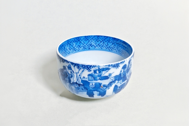 古玩陶瓷清晚期·青花細(xì)路竹林七賢紋缸式杯拍賣,當(dāng)前價(jià)格3800元