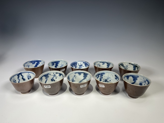 古玩陶瓷清晚期外紫金釉內青花魚藻紋杯一組十只拍賣，當前價格4000元