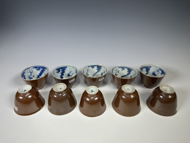古玩陶瓷清晚期外紫金釉內青花魚藻紋杯一組十只拍賣，當前價格4000元