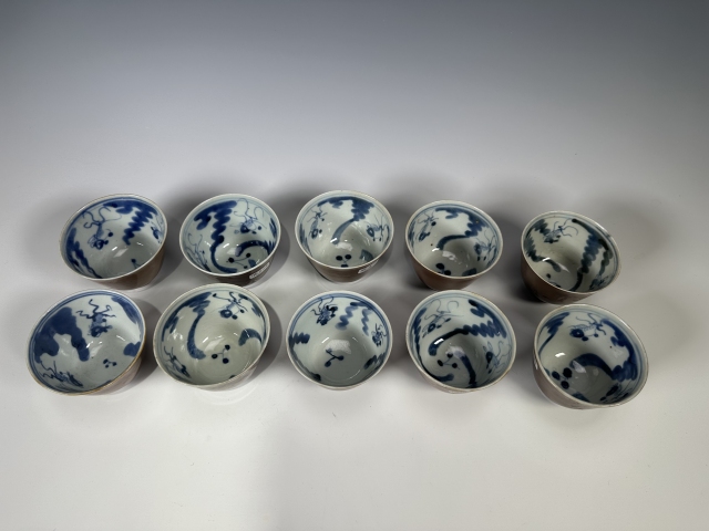 古玩陶瓷清晚期外紫金釉內青花魚藻紋杯一組十只拍賣，當前價格4000元