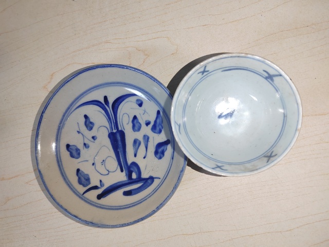 古玩陶瓷花卉紋青花盤拍賣，當前價格300元