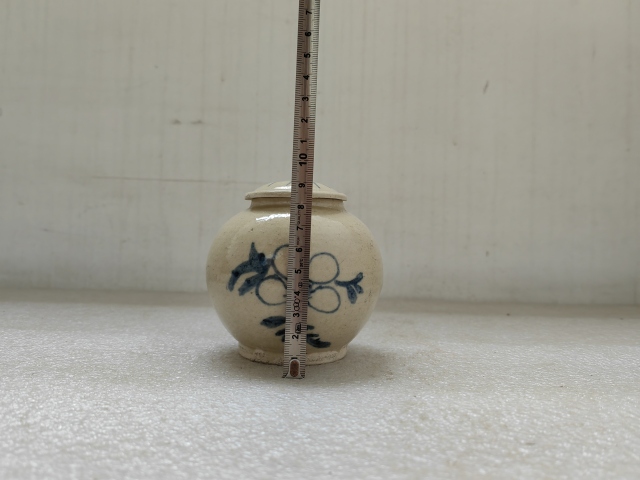 古玩陶瓷青花花卉紋蓋罐拍賣,當(dāng)前價(jià)格850元