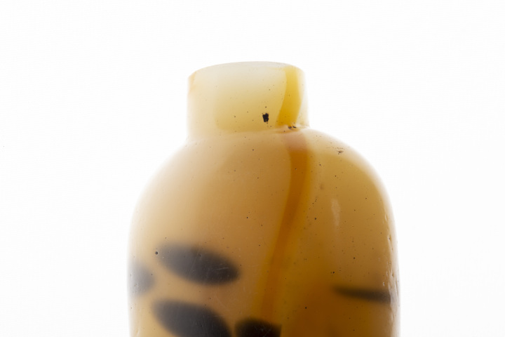 古玩陶瓷晚清·仿瑪瑙料鼻煙壺拍賣,當前價格1200元