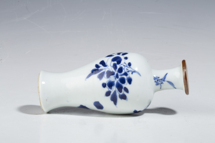 古玩陶瓷清康熙·青花折枝花卉紋瓶拍賣，當前價格3190元