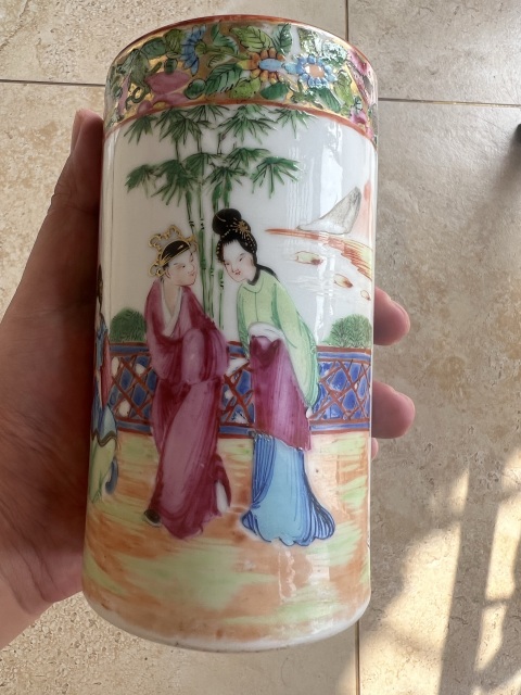 古玩陶瓷咸豐·廣彩人物筆筒拍賣,當前價格5500元