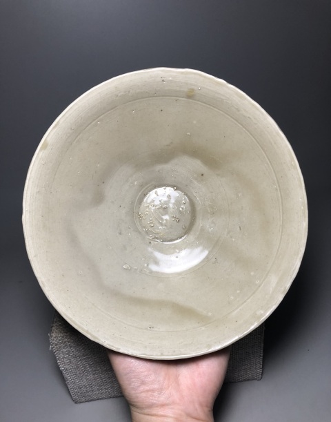 古玩陶瓷（玻璃質感）青釉大碗拍賣，當前價格588元