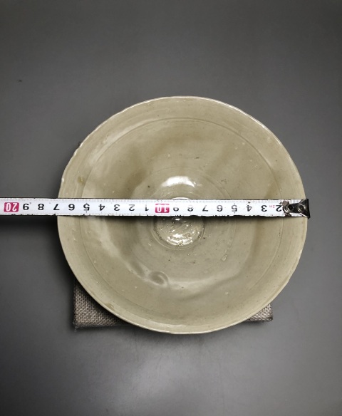 古玩陶瓷（玻璃質感）青釉大碗拍賣，當前價格588元