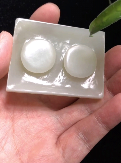 古玩玉器清中期和田白玉籽料雙龍捧壽帶扣拍賣,當前價格35000元