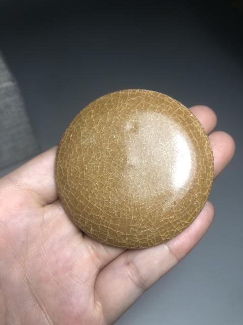 古玩陶瓷鱔魚黃釉蓋罐拍賣,當前價格2200元