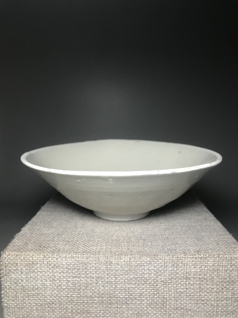 古玩陶瓷青白釉梅花斗笠大碗拍賣,當前價格0元