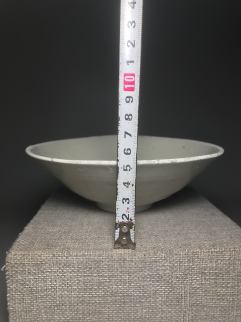 古玩陶瓷青白釉梅花斗笠大碗拍賣,當前價格0元