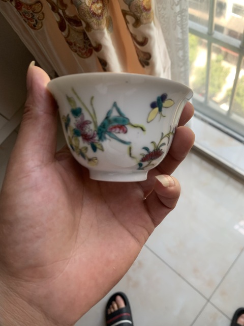 古玩陶瓷粉彩蟲草紋杯拍賣，當前價格1888元