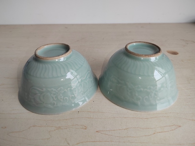 古玩陶瓷龍泉窯青釉印花碗拍賣(mài)，當(dāng)前價(jià)格700元