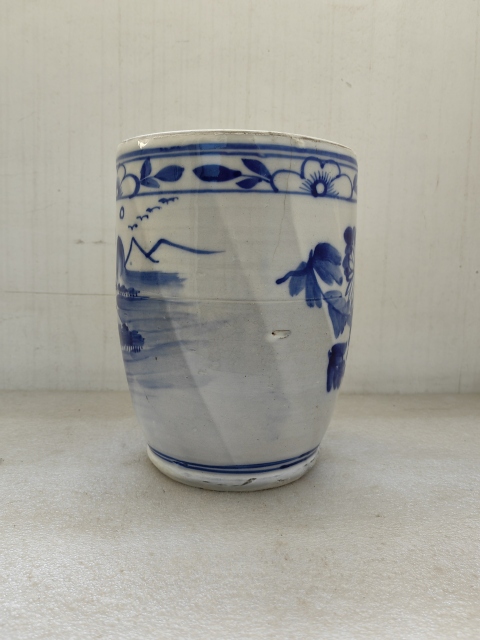 古玩陶瓷青花山水人物紋筆筒拍賣,當前價格550元