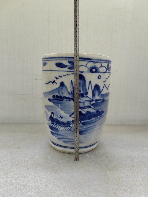 古玩陶瓷青花山水人物紋筆筒拍賣,當前價格550元