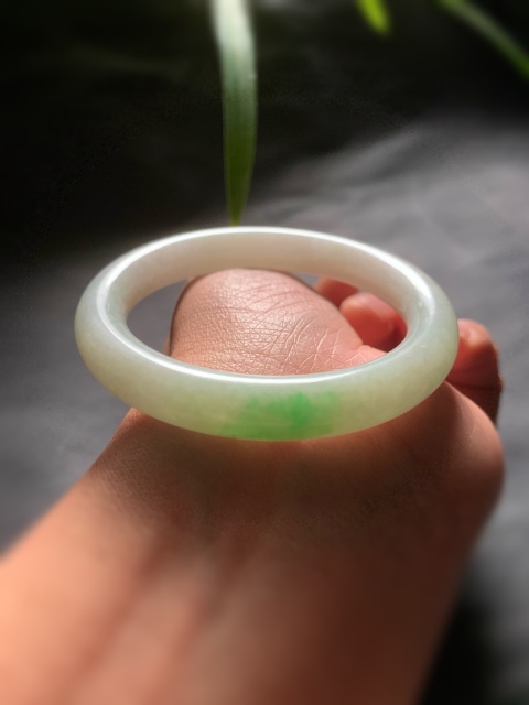 古玩玉器清代天然翡翠手鐲拍賣(mài),當(dāng)前價(jià)格12000元