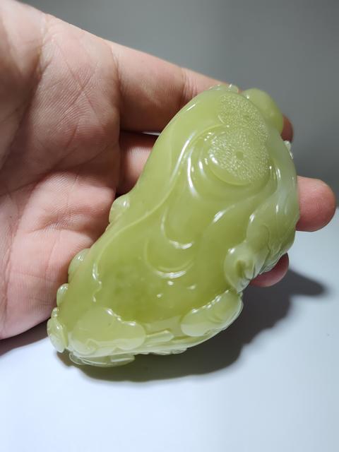 古玩玉器天然新疆和田玉若羌黃口高貨精品財神大手把擺件吊墜品質很高拍賣，當前價格12888元