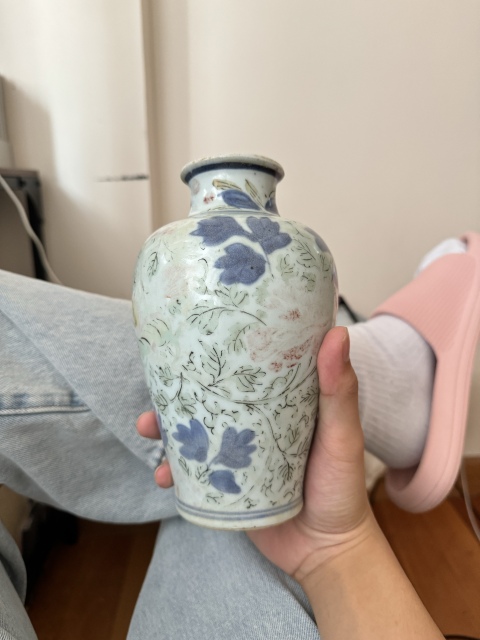古玩陶瓷青花五彩花卉紋梅瓶拍賣，當前價格9800元