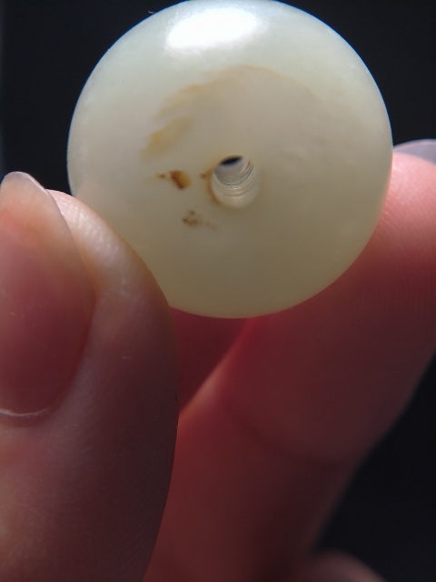古玩玉器（一口價放漏）難遇的清代和田玉雕“素紋玉珠”拍賣，當前價格1800元