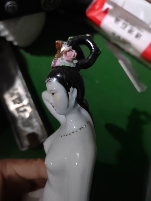 古玩陶瓷貴妃出浴瓷塑拍賣,當前價格588元