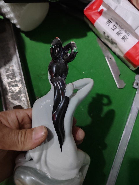 古玩陶瓷貴妃出浴瓷塑拍賣,當前價格588元