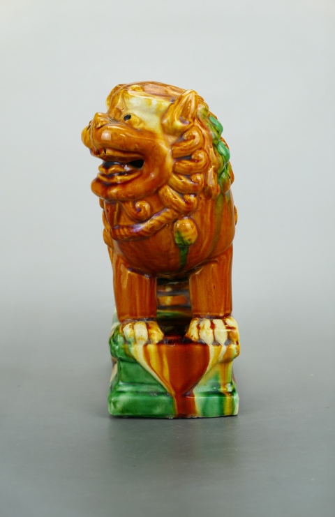 古玩陶瓷精美.清代三彩獅子擺件（文房擺件）拍賣，當前價格800元