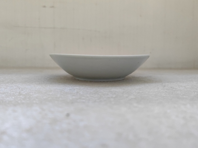 古玩陶瓷釉下彩繪花卉紋盤拍賣，當前價格198元