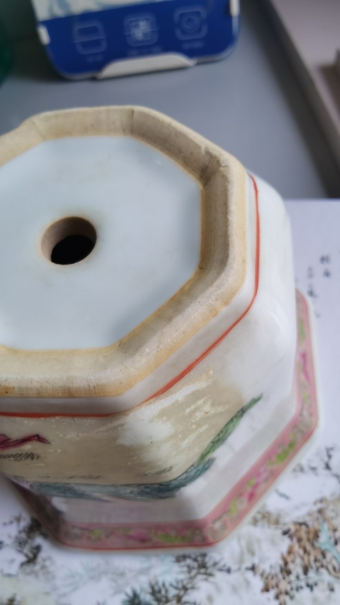 古玩陶瓷粉彩三娘教子八方花盆拍賣,當前價格1800元
