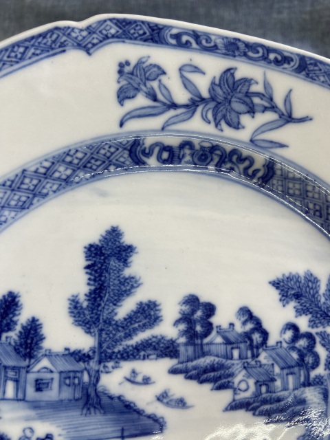 古玩陶瓷乾隆山水紋青花盤拍賣,當前價格5000元