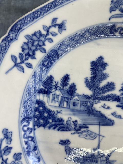 古玩陶瓷乾隆山水紋青花盤拍賣,當前價格5000元
