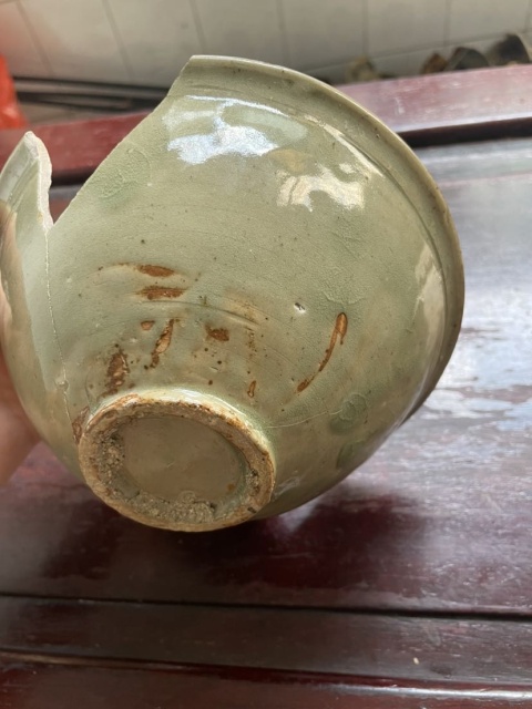 古玩陶瓷耀州窯青釉團菊碗拍賣,當前價格3200元