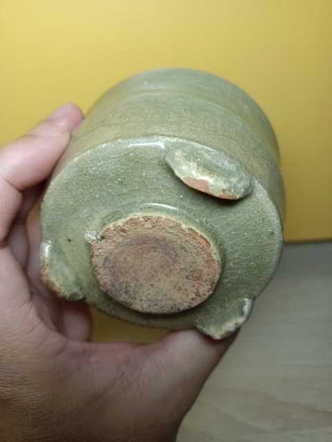 古玩陶瓷元代·龍泉青瓷三足爐拍賣，當前價格6666元