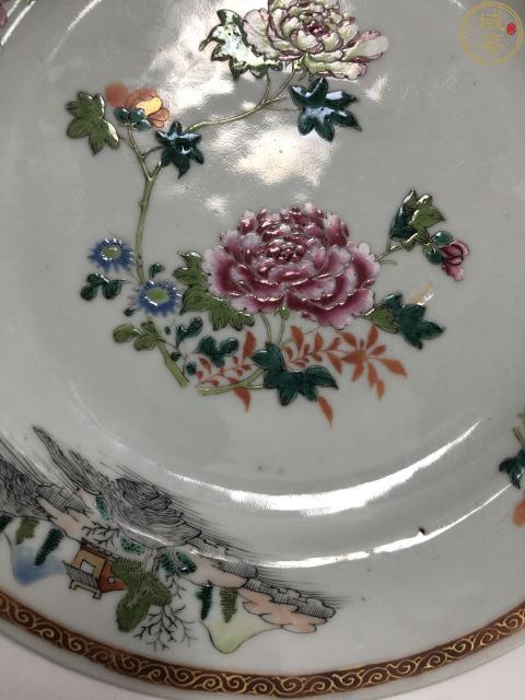 古玩陶瓷雍正粉彩山水花卉紋折沿盤拍賣,當前價格3888元