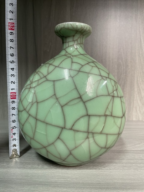 古玩陶瓷冬青 哥釉賞瓶拍賣,當(dāng)前價(jià)格450元