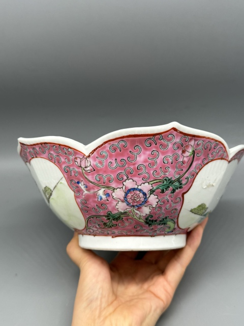 古玩陶瓷民國(guó)粉彩二喬讀兵書人物紋花口碗拍賣，當(dāng)前價(jià)格891元