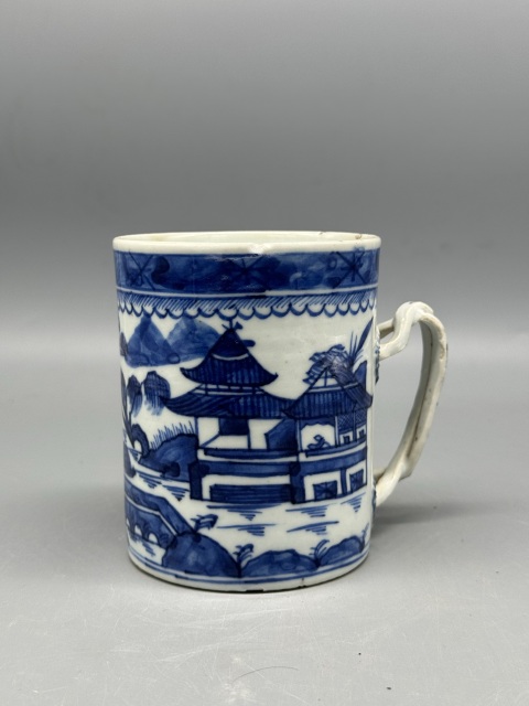 古玩陶瓷樓臺(tái)亭閣山水紋青花執(zhí)杯拍賣,當(dāng)前價(jià)格1287元