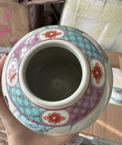 古玩陶瓷粉彩精忠報國圖茶葉罐拍賣,當前價格3000元